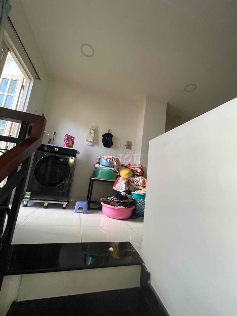 To rent 5*12 new furniture