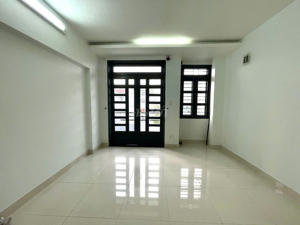 An Phú 01) Modern design.