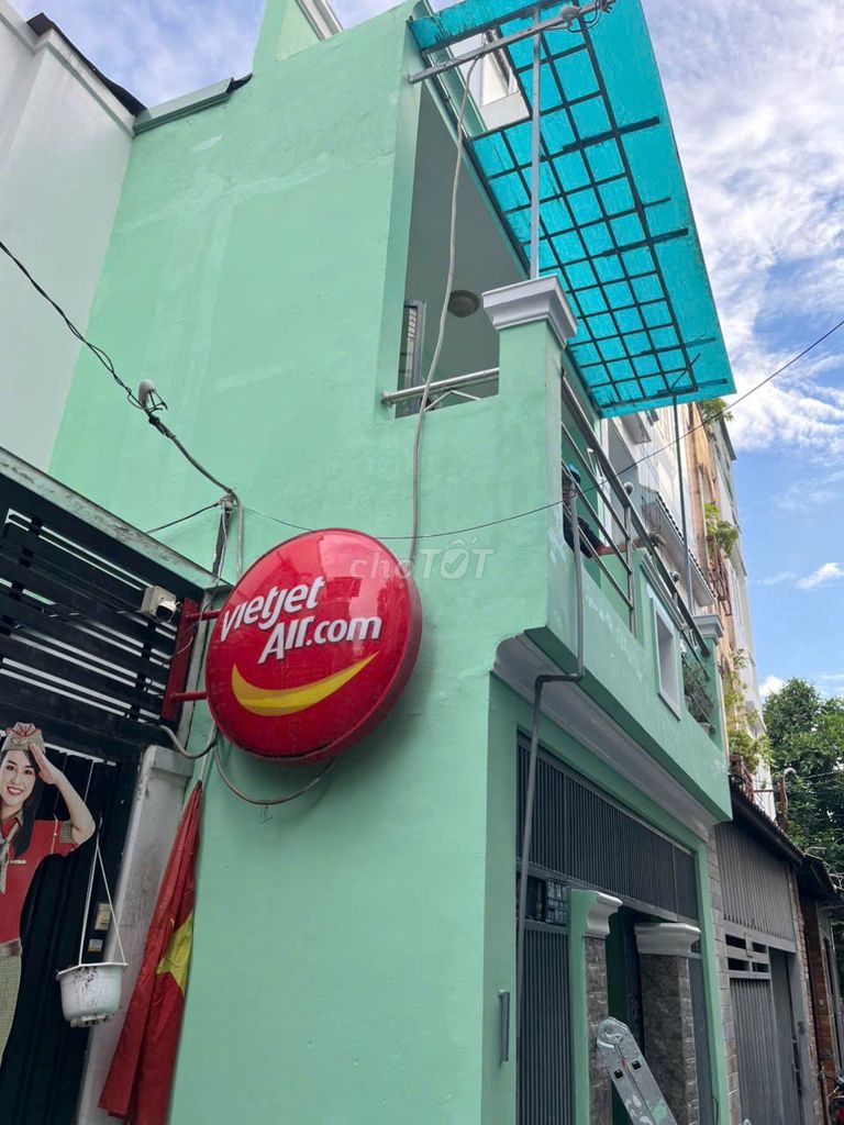 out-of-the-line Thống Nhất.2 floors 4 x 11 meters 2 bedrooms