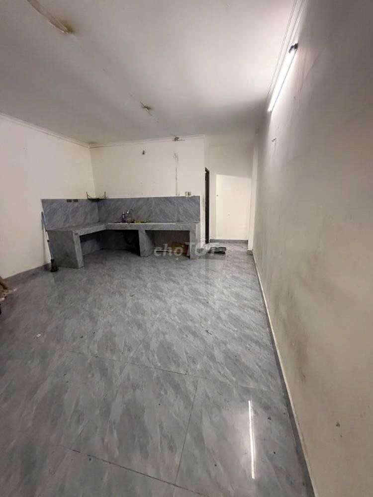 5 meters Tân Quý & 410 Oil, 3.6 x 20 meters, 1 float, 2 bedroom, 2 toilets
