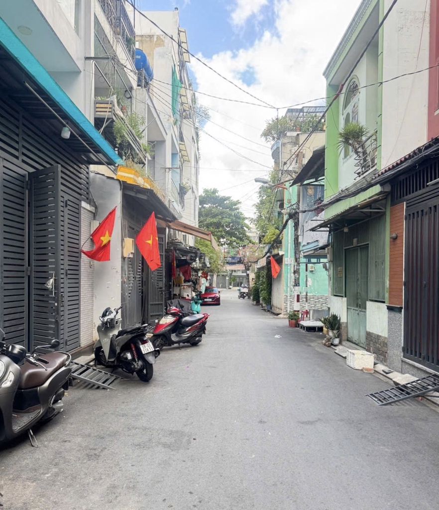5 meters Tân Quý & 410 Oil, 3.6 x 20 meters, 1 float, 2 bedroom, 2 toilets