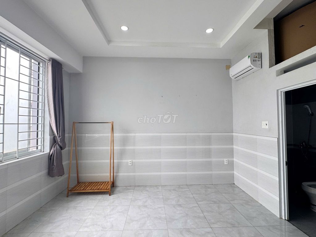 Renting the Cold Machine Room 7