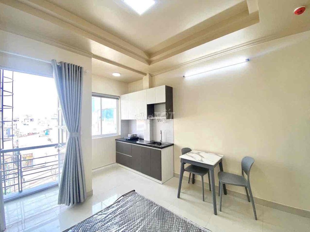 The balcony lodge room is 30 m2 full Vạn Kiếp near District 1, Phan Xil Long