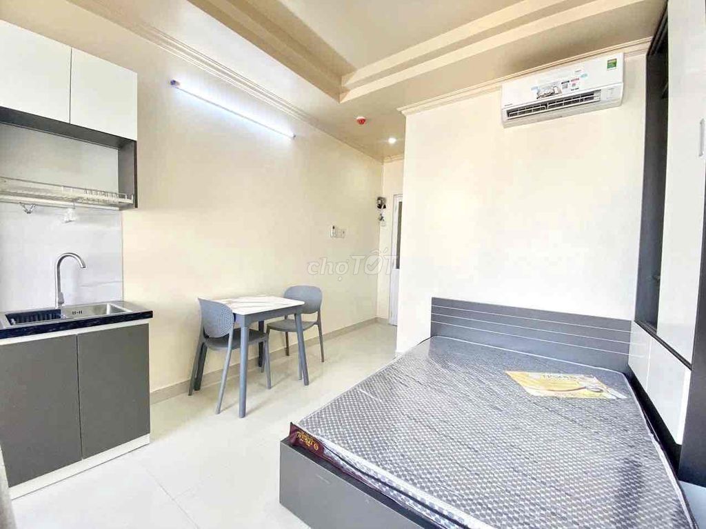 The balcony lodge room is 30 m2 full Vạn Kiếp near District 1, Phan Xil Long