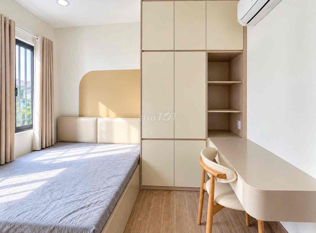 apartment one bedroom plus a new bandol living room. Right now, Âu Cơ Dragon Warrior