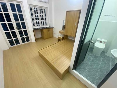 12 p 1 mb 12 toilets
