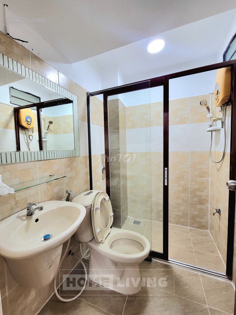 Rent the studio room full interior right behind Gimal Phạm Văn Đồng.