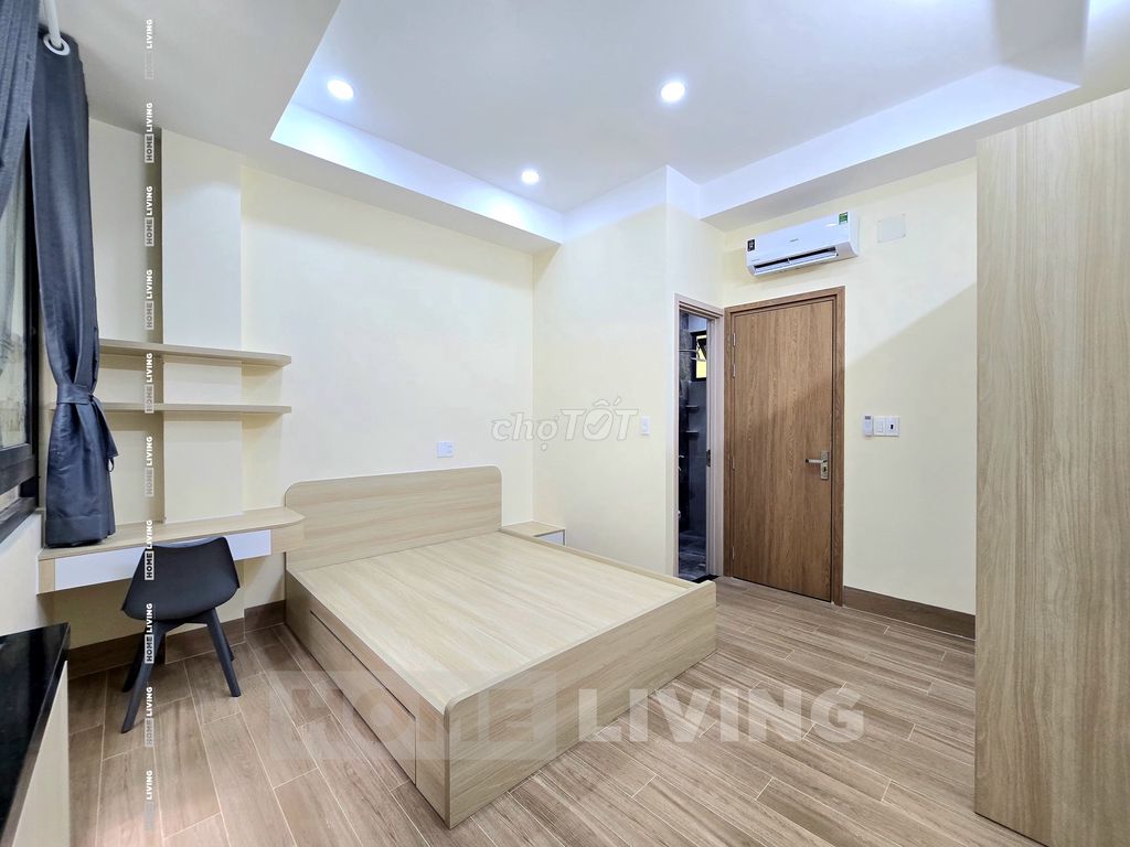 The studio service apartment is full of high-end furniture at the foot of a favorable price.