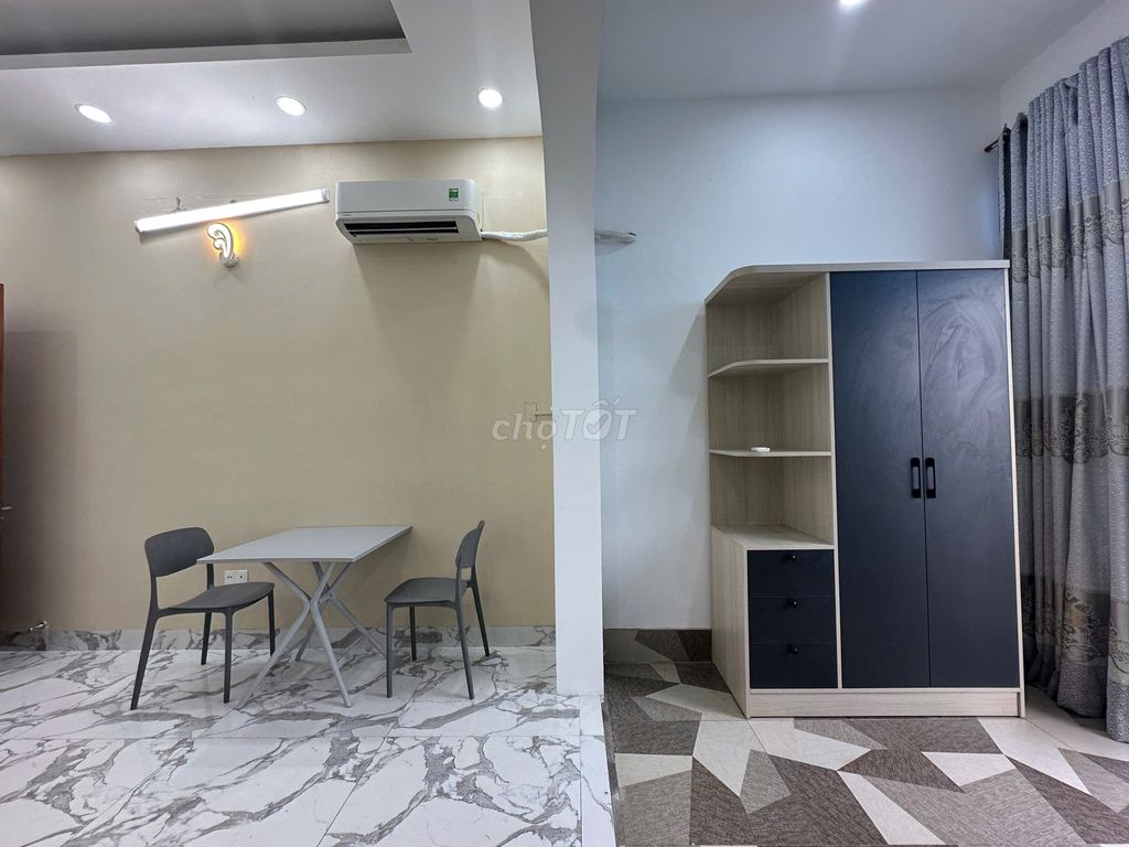 Real commitment, real price. Phú Nhuận service apartment, elevator