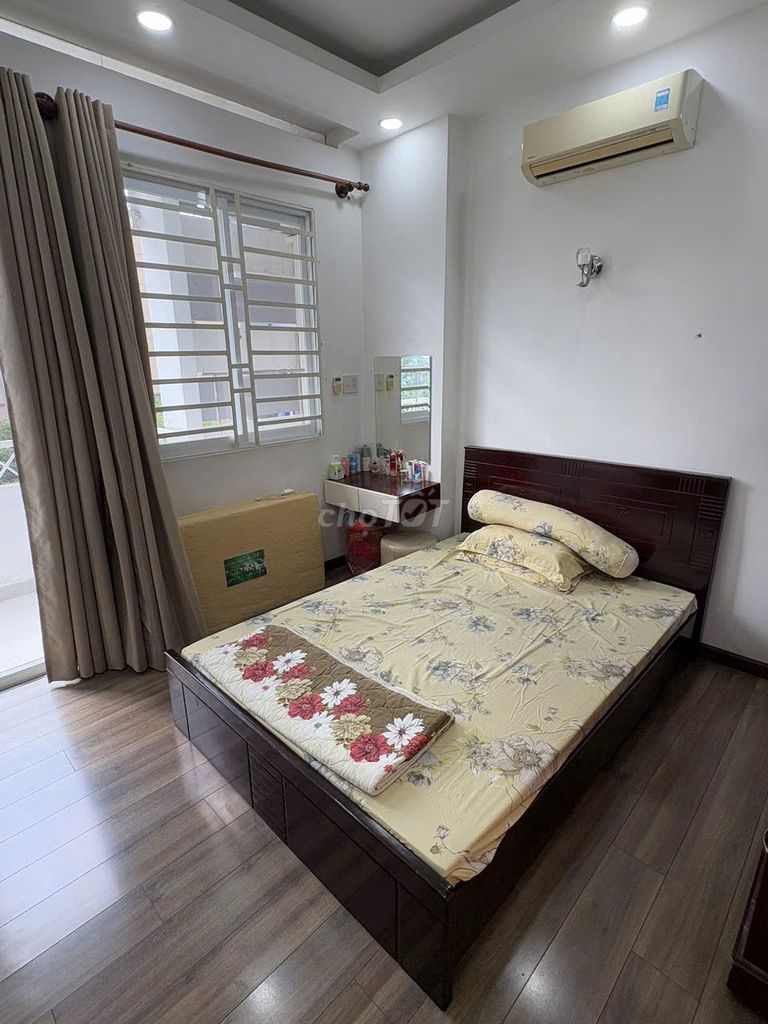Need to rent out Chung cư Cây Mai District 11