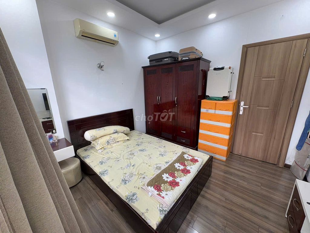 Need to rent out Chung cư Cây Mai District 11