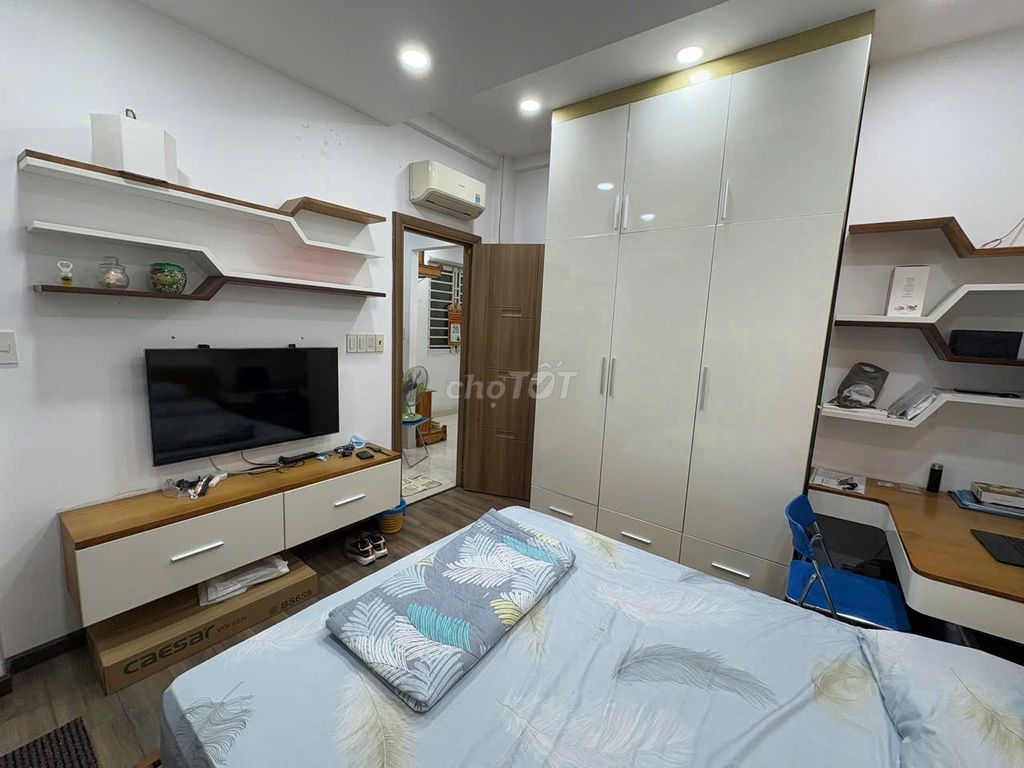 Need to rent out Chung cư Cây Mai District 11