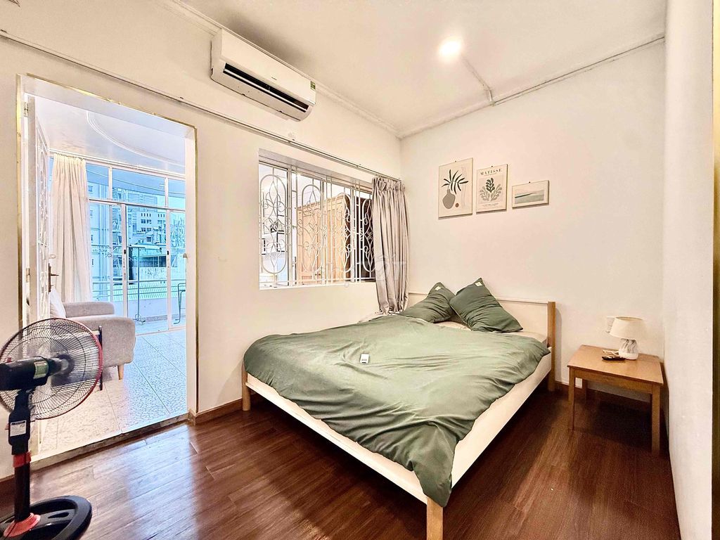 In one bedroom, 45 m.2 balcony private washing machine near Metro Bến Thànhmaya