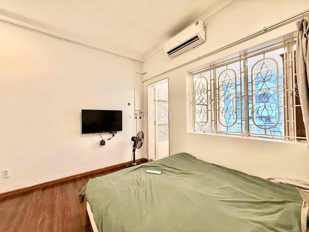 In one bedroom, 45 m.2 balcony private washing machine near Metro Bến Thànhmaya