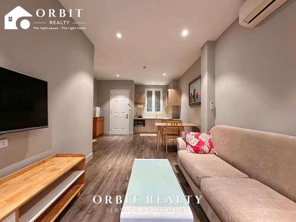 The apartment is a full-size kitchen bedroom. Tô Hiến Thành wide open.