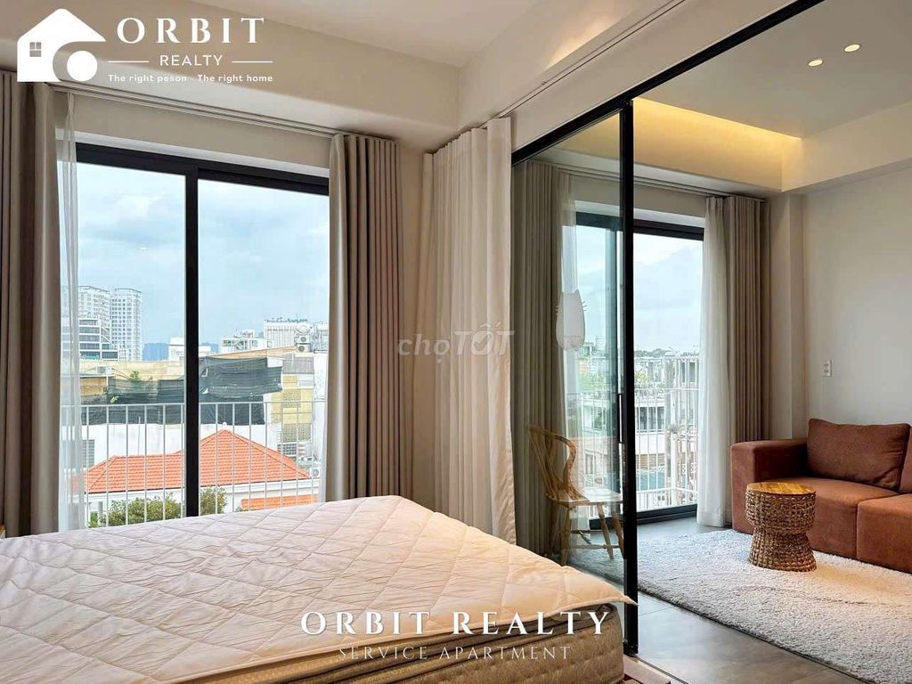Room 1 bedroom. High-class living room. Airport. Full interior.