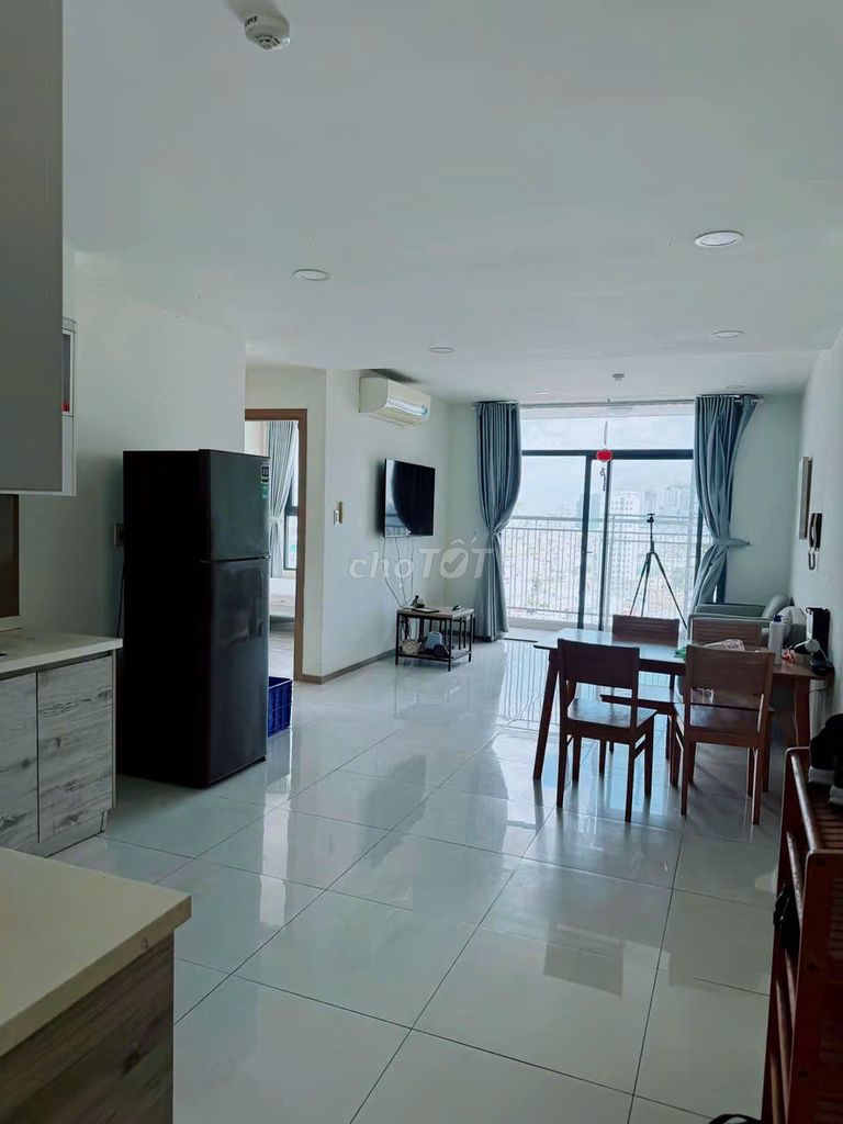 Rent Riva Park over 100 meters, 3 bedrooms, full interior
