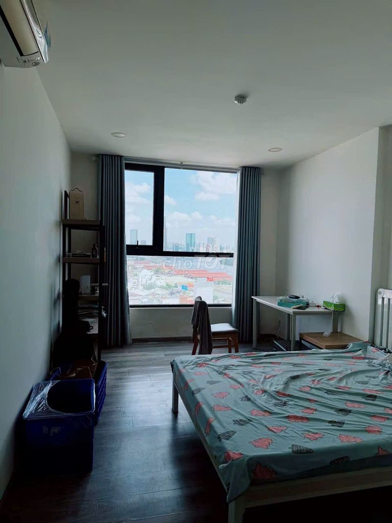 Rent Riva Park over 100 meters, 3 bedrooms, full interior