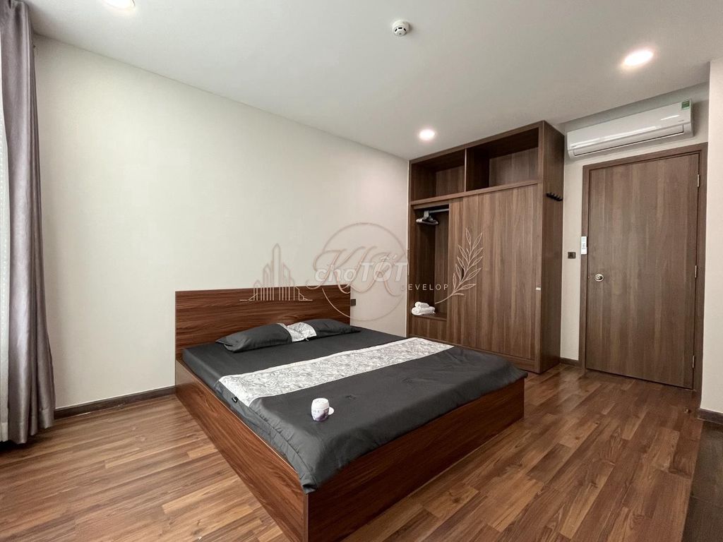 Rent De Capella, full interior