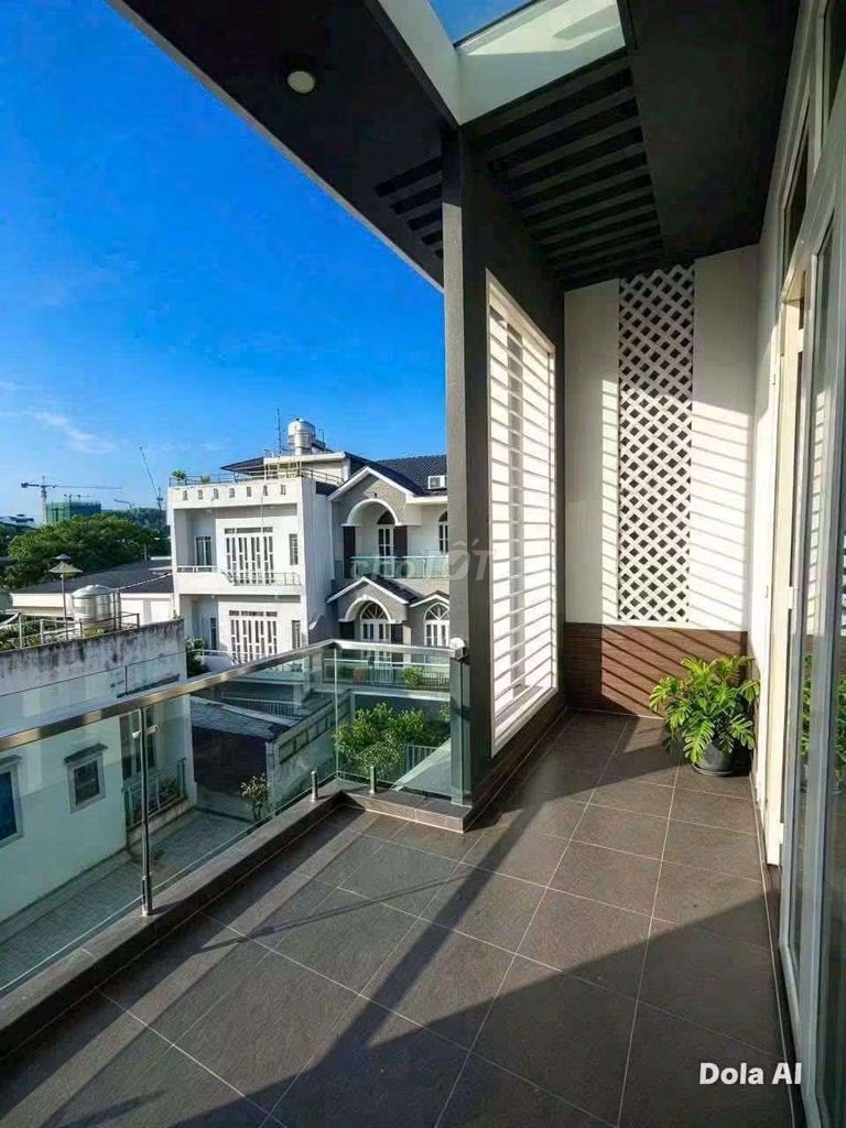 Rent a place 8 Linh Xuân