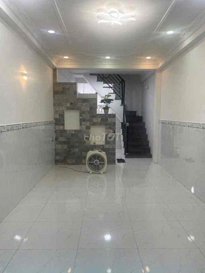 The floor of 3.5.15 M has two bedrooms.