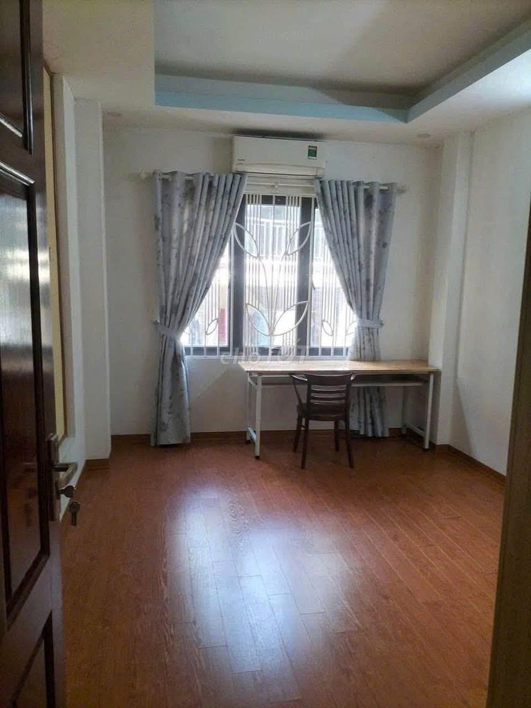Private home 1/Phan Xích Long (94.9 m2) 2 bedrooms, Full interior, which is 14.5 million a month