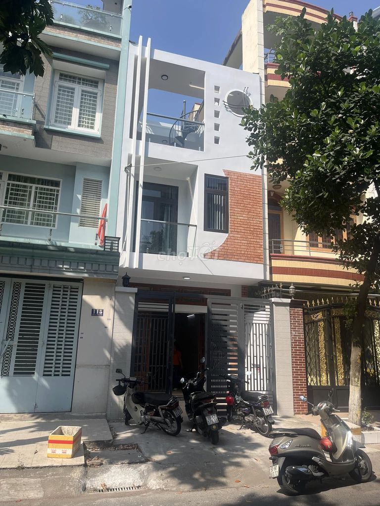 số 30 Streets, Fire-Bình Tân, 4/20 meters, 3 floors.
