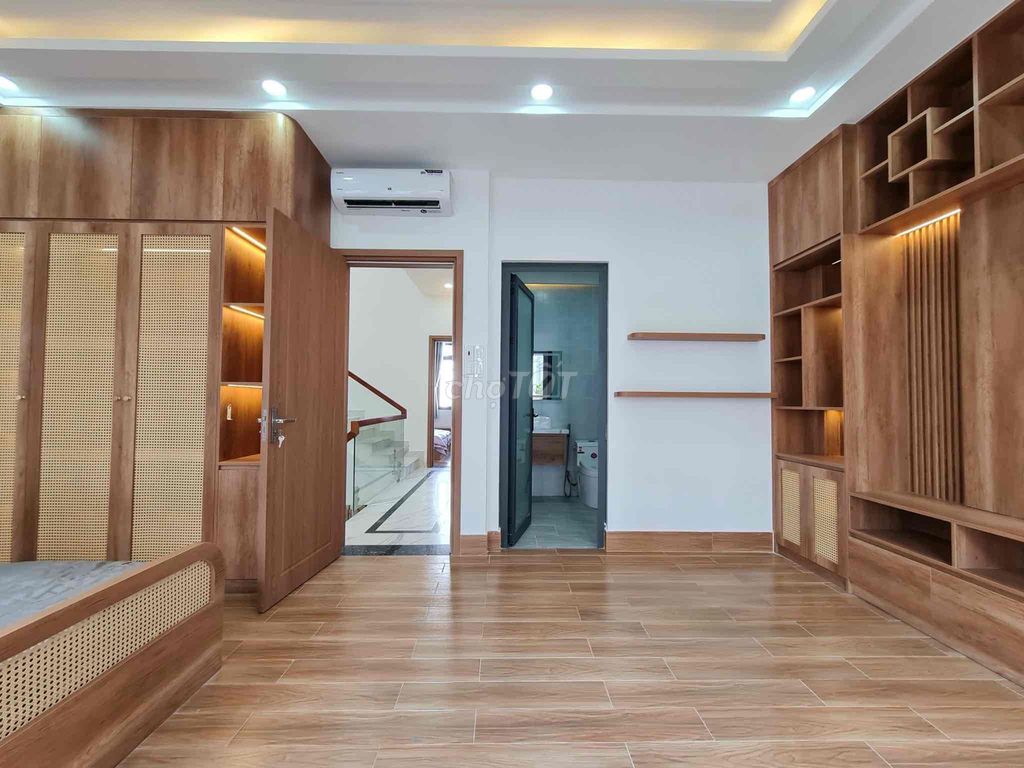 New house, whole block of furniture