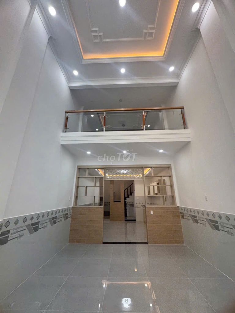 Rent a Nguyễn Ảnh Thủ-Quen 12, area 4 X.2 X 27 M, 1 M 3rd floor