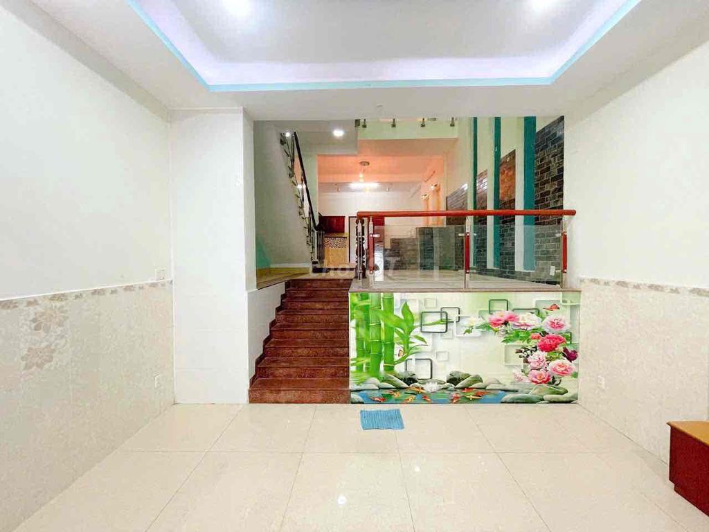 Renting Lê Thị Chợ p.P.P. County 7 cash houses.