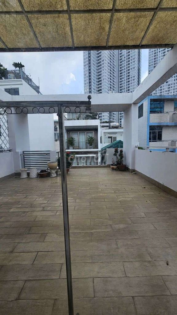 Rent an Mt 793 spring house.