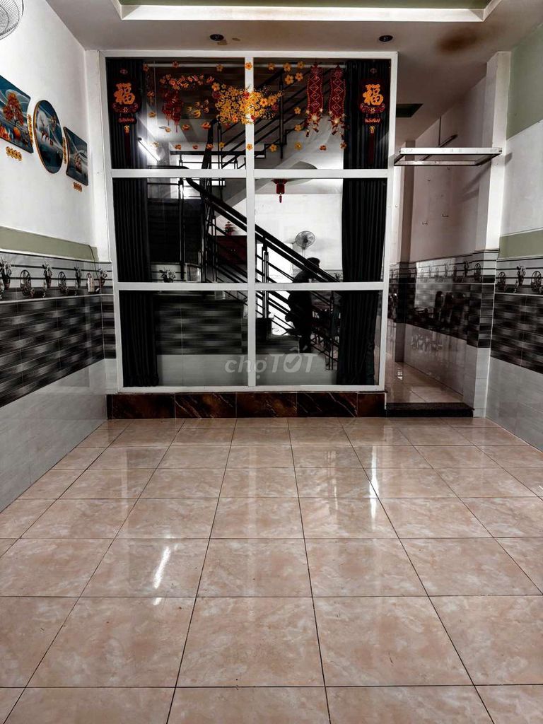 Two bedrooms, two bedrooms, Chuyên Dùng Chính.