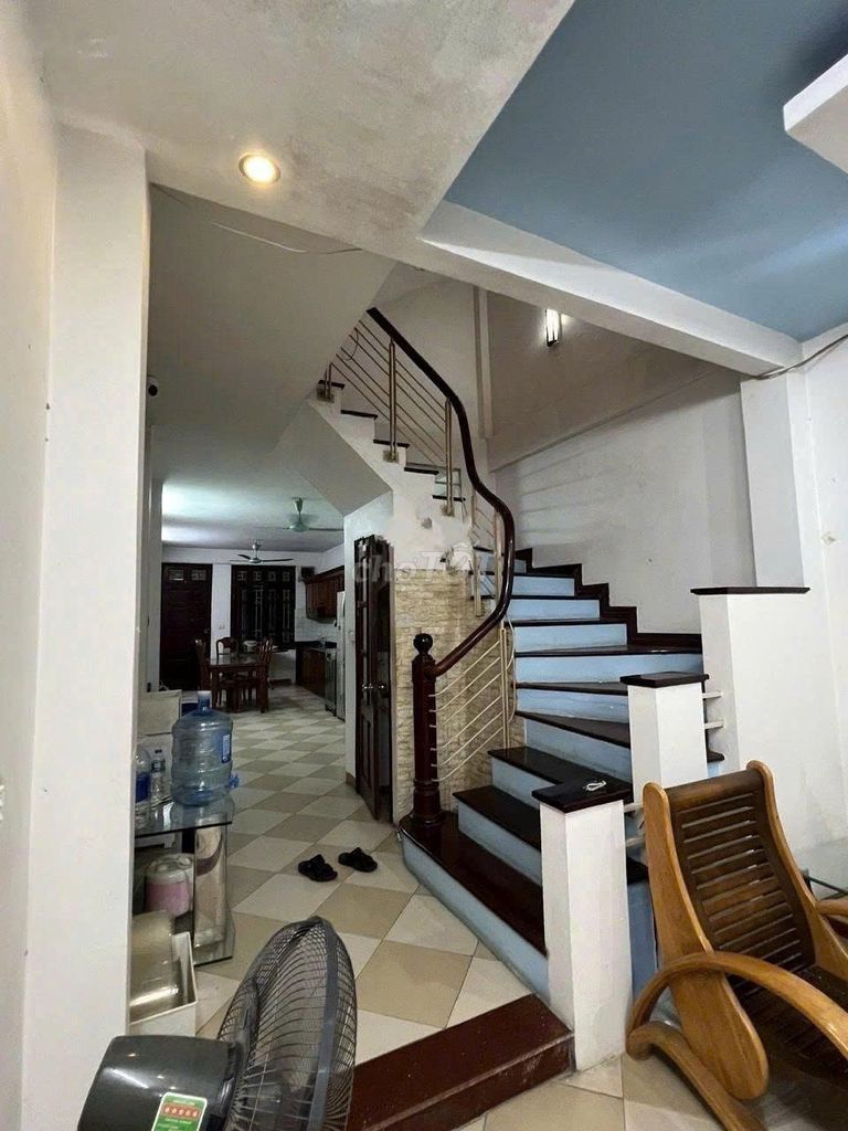Rent the R.Q.q0, Phú Nhuận 2 bedrooms, two furniture toilets, 15 million a month.