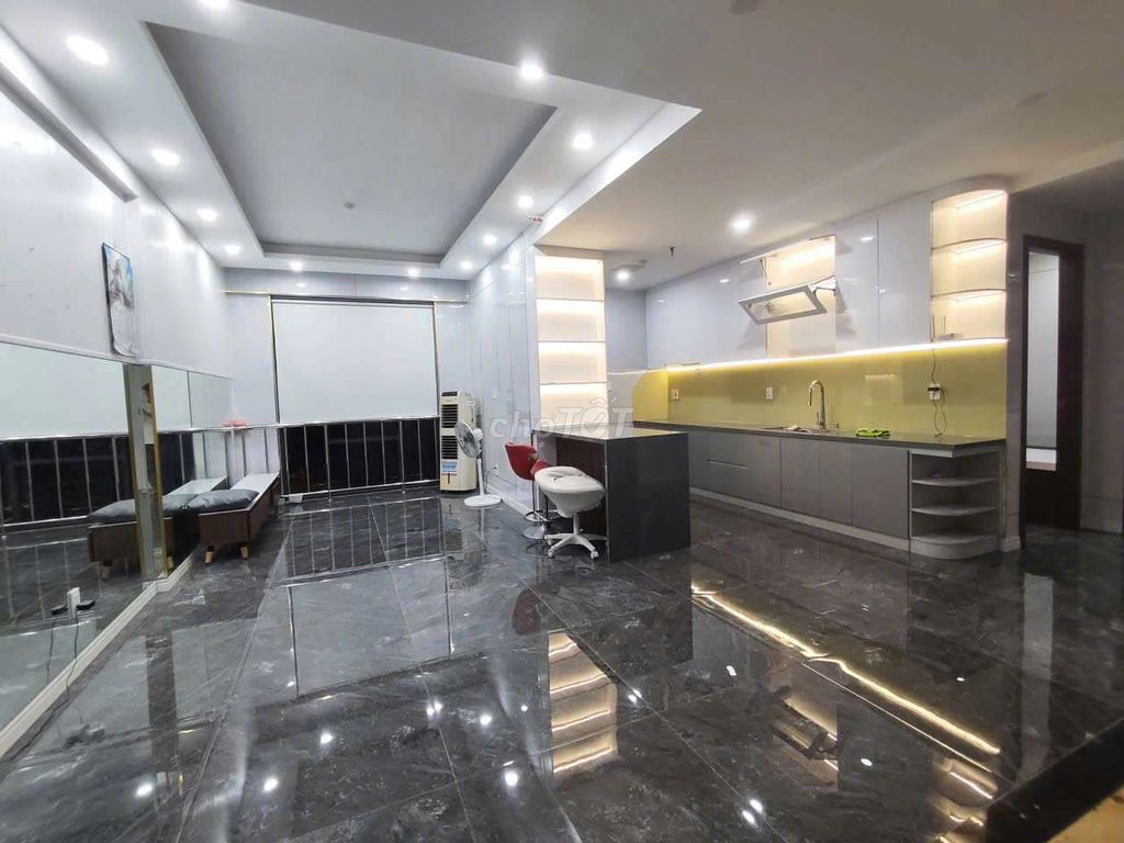 Rare cargo, two bedrooms, two nice toilets, 79 M2 with only 9.5 million interiors.