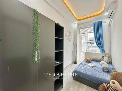 apartment 2 balcony bedroom full of furniture 55 M2 right near the market.