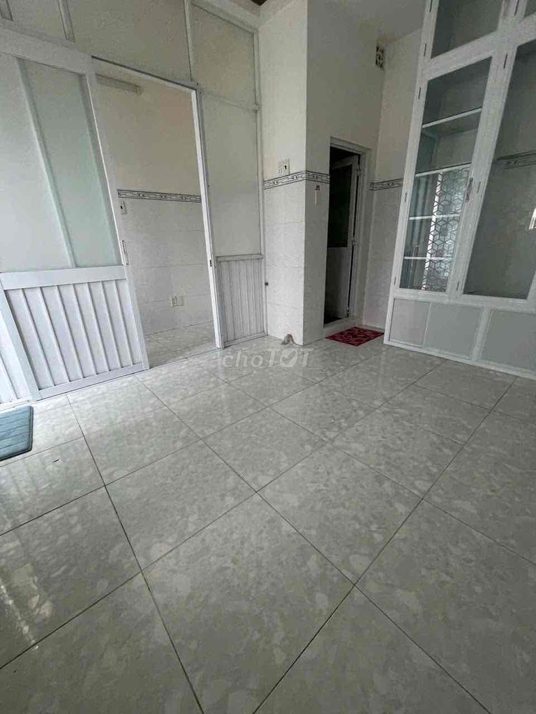 house [4 x 4 ] 2 floors 2 bedroom, 2 toilets, 640 26-3 colossus