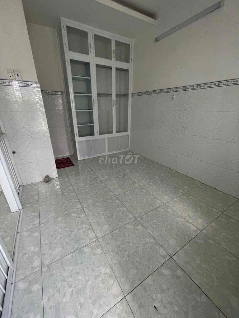 house [4 x 4 ] 2 floors 2 bedroom, 2 toilets, 640 26-3 colossus