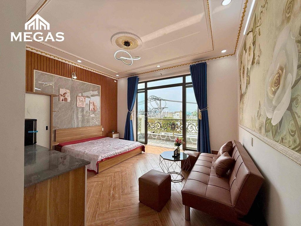 internal - balcony suite