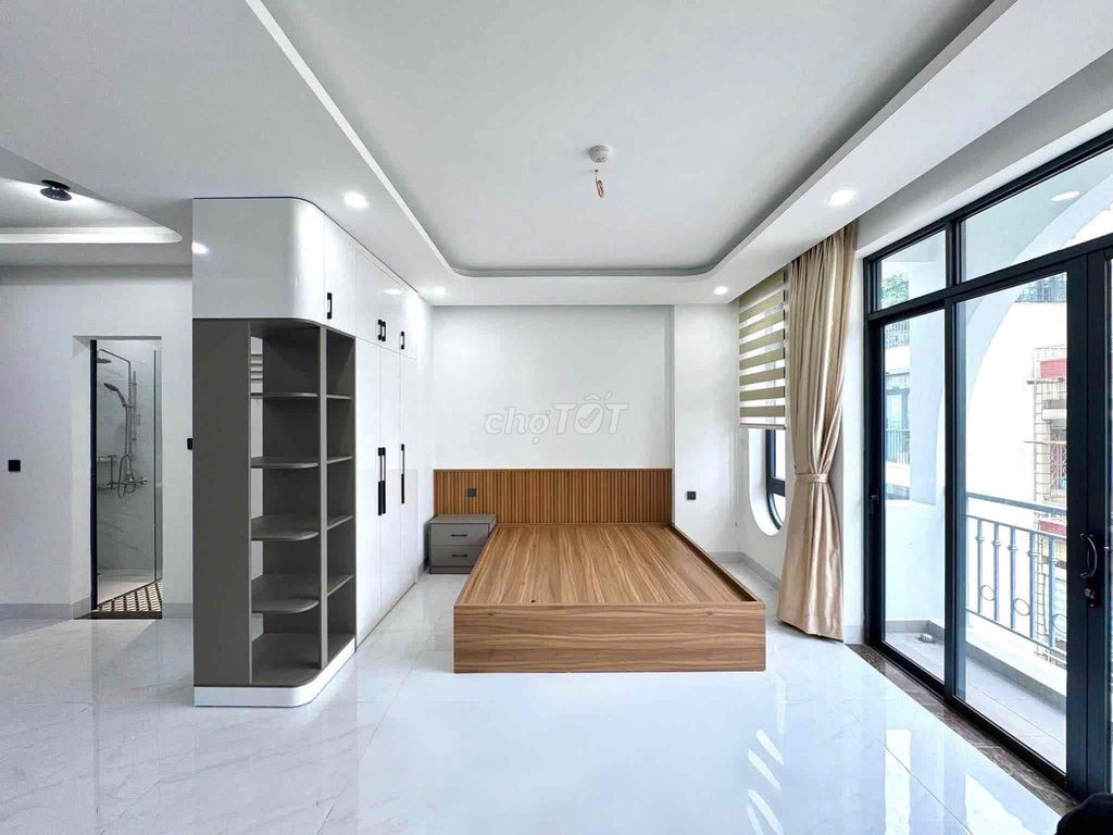 Studio Public Service is just Bạch Đằng.