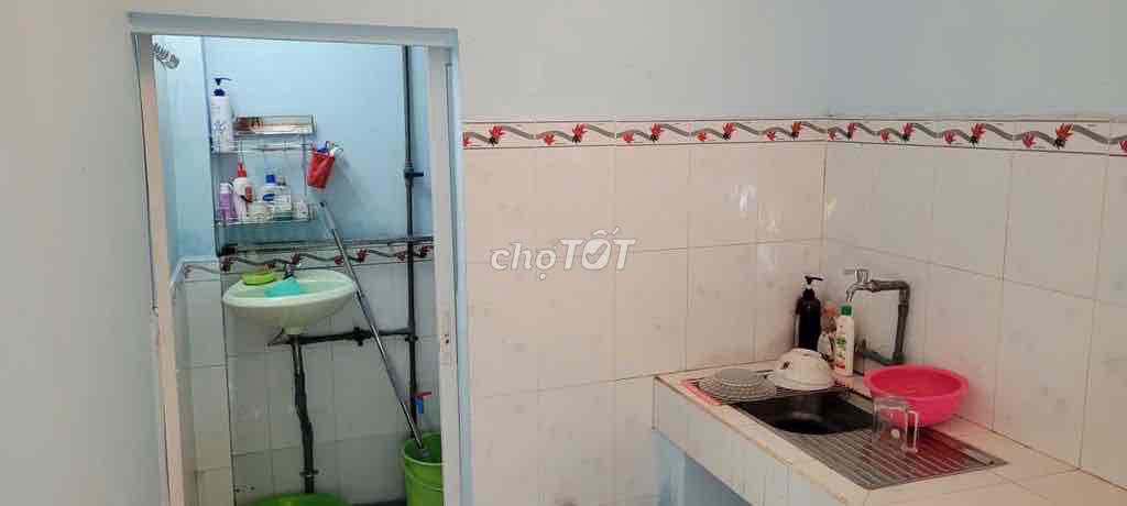 The ground floor is two bedrooms, near Tô Hiến Thành, near BS.