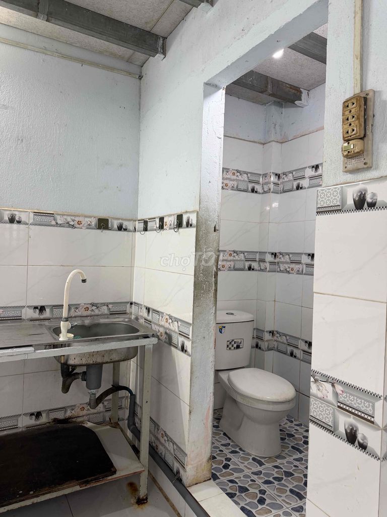 Rent for Third Market, Thủ Đức Hospital, Tamxia church