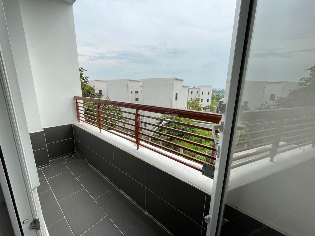 Southern dorm near gtvt, hutech, right on the bus route of fpt – full interior