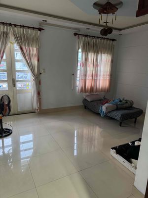 Rent the level 2 on Nguyễn Duy Trinh front floor