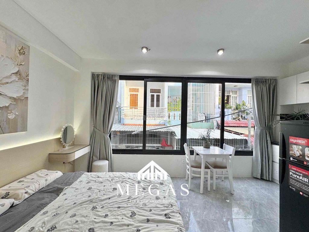A super-cost flat full of furniture.