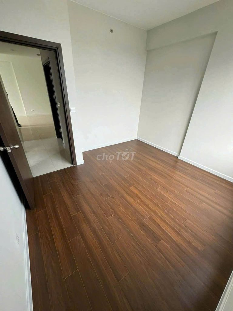 It's the owner of Picity building. area 58 meters2. Two bedrooms. ntcb. 7.5 million.