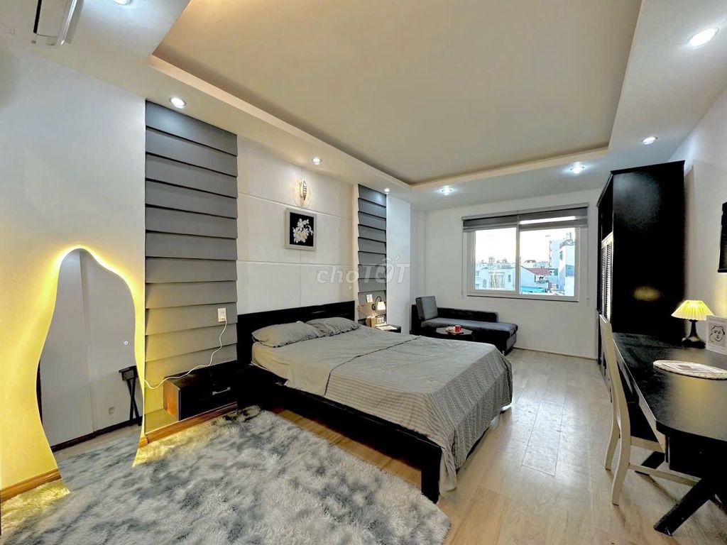 Rent apartment full interior - right at the green row