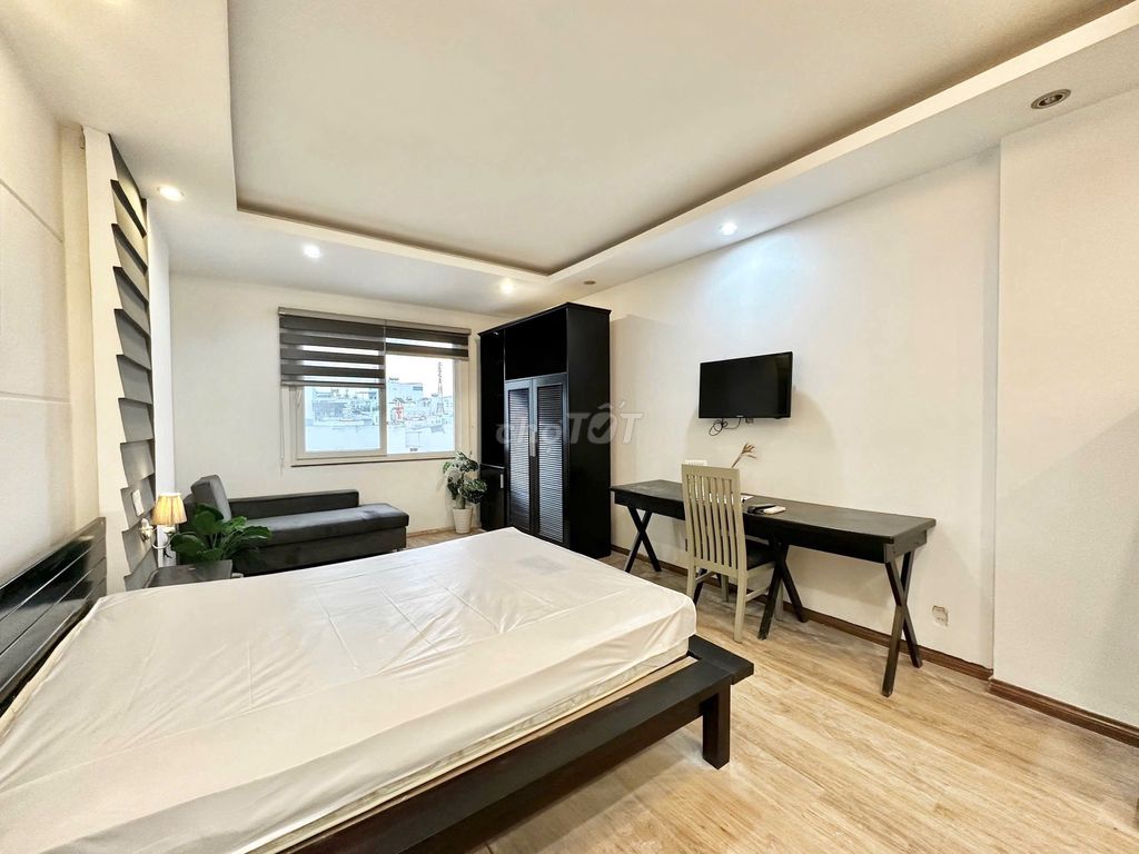Rent apartment full interior - right at the green row