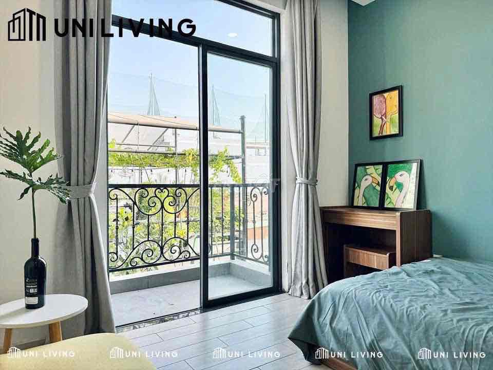 The Studio House of the Full Sư Vạn Hạnh Sư Vạn Hạnh District 10 near the Great Hall.