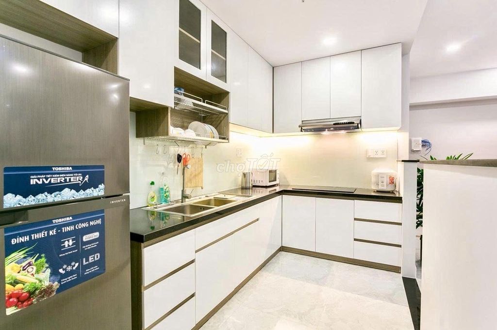 The owner rented the Xi Grand Court apartment, area: 105 m2 (3 bedroom - 2 toilets)