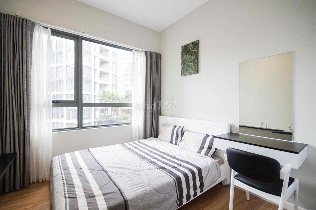 I need to share a bedroom. One bathroom in two bedrooms in Masteri An Phú.
